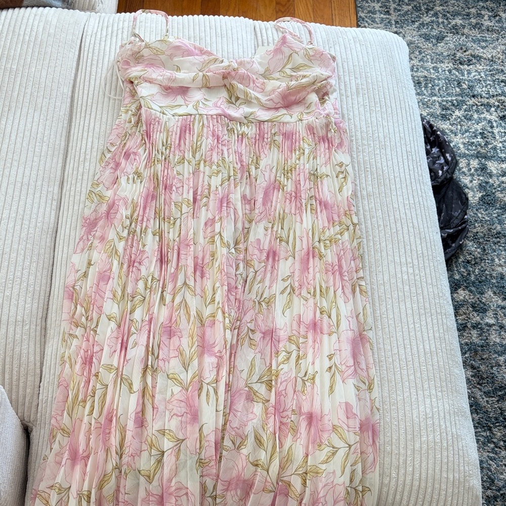 Woman’s Pink Floral Sundress